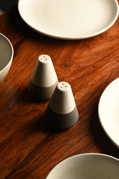 Spice Pebbles Salt & Pepper Set